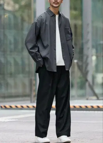 SPU TR 릴랙싱 턱 와이드 슬랙스 팬츠