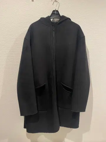 리버서블 후드 코트