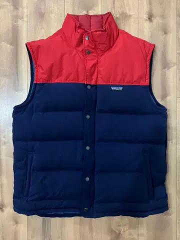새상품급 Patagonia 다운 베스트 빨간색 네이비 컬러