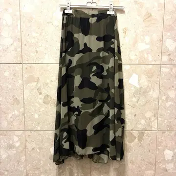 미사용에 가까운 카모 패턴 롱 스커트