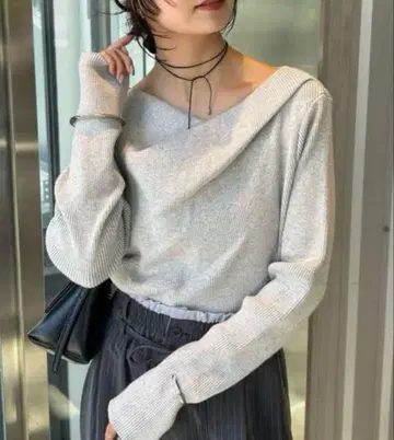 mystic 오프숄더 니트