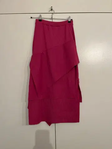 G.V.G.V. 비대칭 핑크 롱 스커트