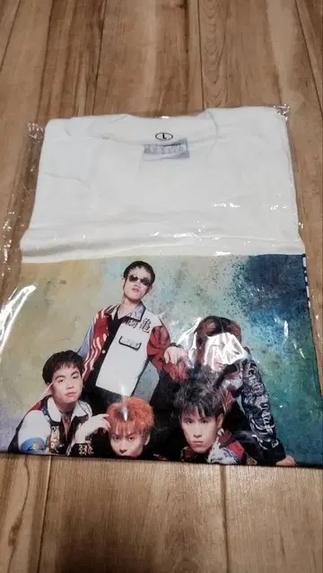 미사용 새상품! 아이묭 착용 샤란Q 라이브 투어 티셔츠 L