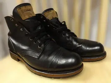 블랙 가죽 워크 부츠