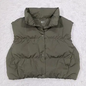 유니클로 C 다운 크롭 베스트 카키 S