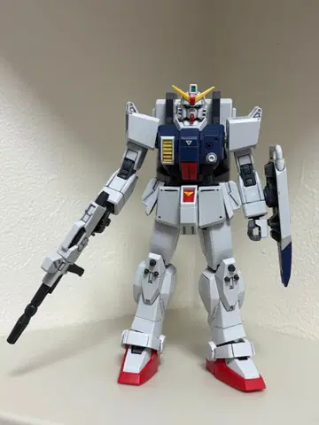 HG 1/144 육전형 건담