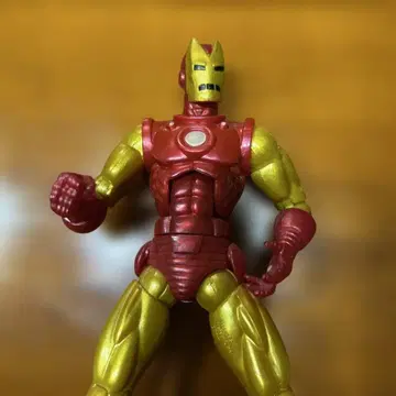 아이언맨 가동식 피규어 빨간색/노랑