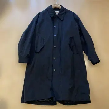 UNITED TOKYO 블랙 스텐카라 코트