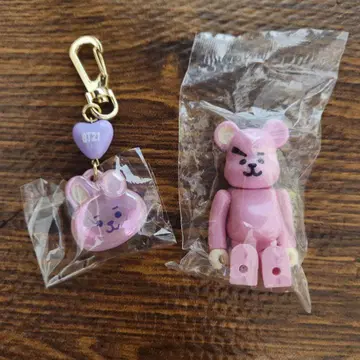 BT21 크리스탈 키링 & 베어브릭 쿠키