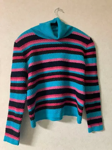 일본제 스트라이프 터틀넥 스웨터 이탈리아 실 사용 모 100%