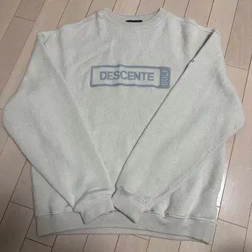 데상트 골프 스웨터 아이보리 사이즈 S