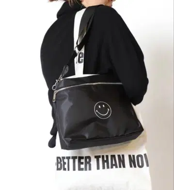 Deuxieme Classe /GOOD GRIEF!/ SMILE 파우치