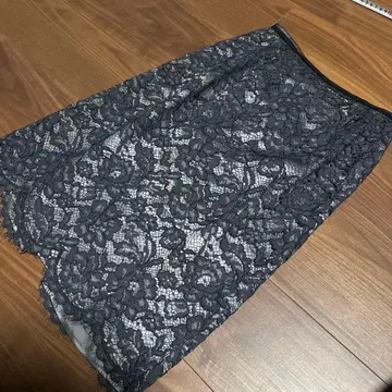 네이비 레이스 타이트 스커트 무릎 기장