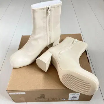 [ JEANASIS ] 오블리크 토 스트레치 숏부츠