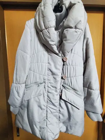 라이트 그레이 다운 자켓 M 사이즈