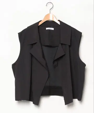 DOUDOU 새상품급 슬리브리스 숏 기장 베스트 블랙