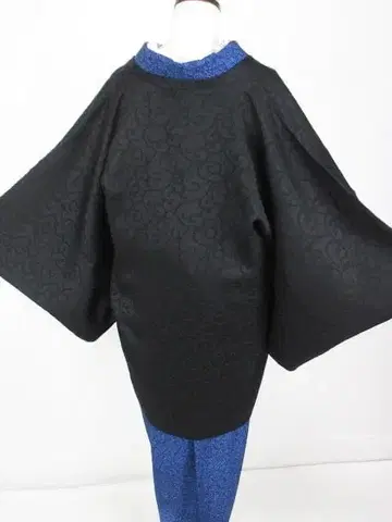 착용 적음! 새상품급*엠보싱 직조*당초 무늬*블랙*코트*83cm