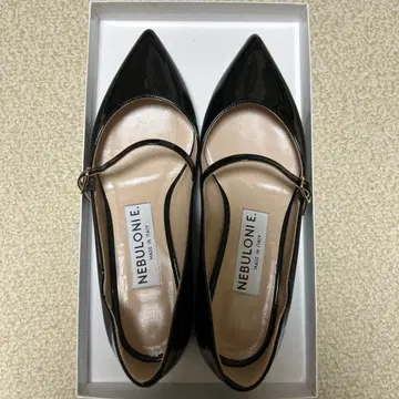 NEBULON E. 블랙 플랫슈즈