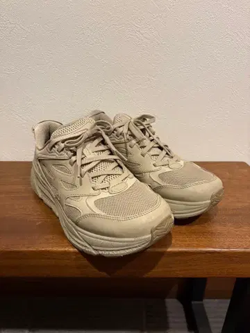 호카 호카오네오네 클리프톤 26cm