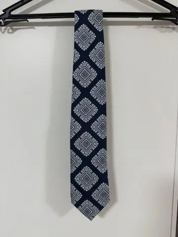 FRANCO BASSI 프랑코 바시 프린트 타이 지오메트릭