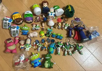 토이스토리 버즈 라이트이어 우디 미니 피규어 가챠 묶음 판매