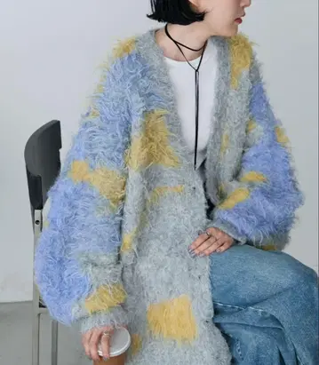 몬스터 샤기 니트 루즈 V넥 가디건