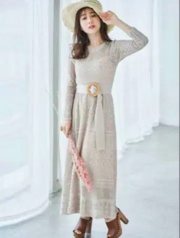 다나카 미나미 착용 머큐리 듀오 크로셰풍 니트 원피스 새상품급