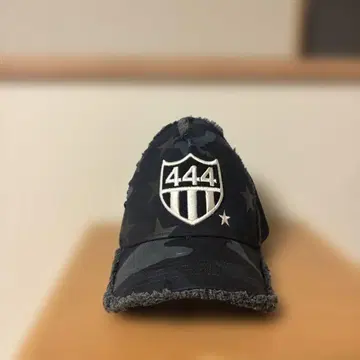 요시노리 코타케 캡 4.44