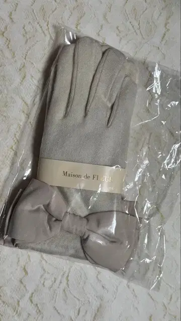 Maison de FLEUR 그레이 장갑 리본 포함