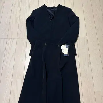 GALLORIA 네이비 노카라 수트 미사용품