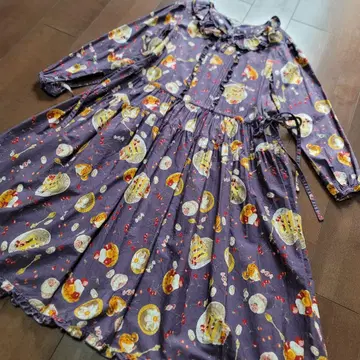 핑크하우스 새상품 케이크 프린트 긴팔 원피스