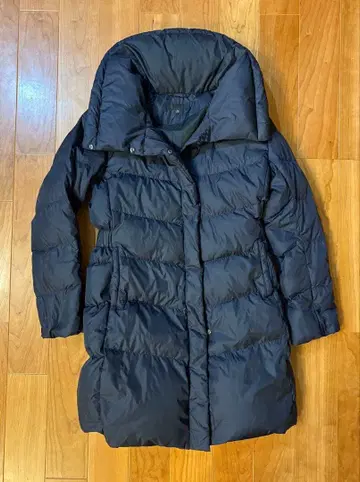 새상품급 UNIQLO 다운 코트 M 사이즈