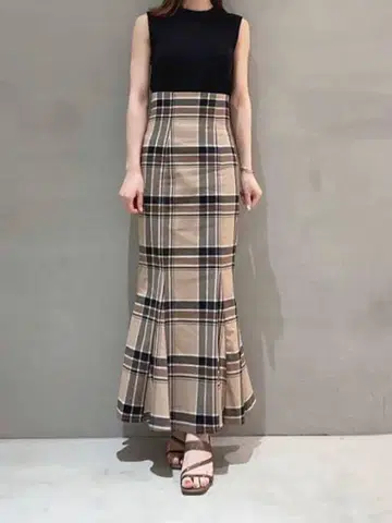 SNIDEL 하이웨스트 머메이드 스커트 체크