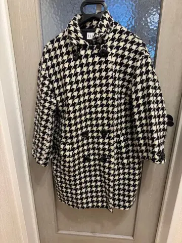 ELLE 하운드 투스 패턴 롱 코트