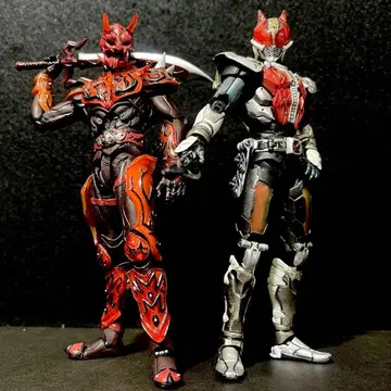 SIC 가면라이더 덴오 소드 폼 & 모모타로스