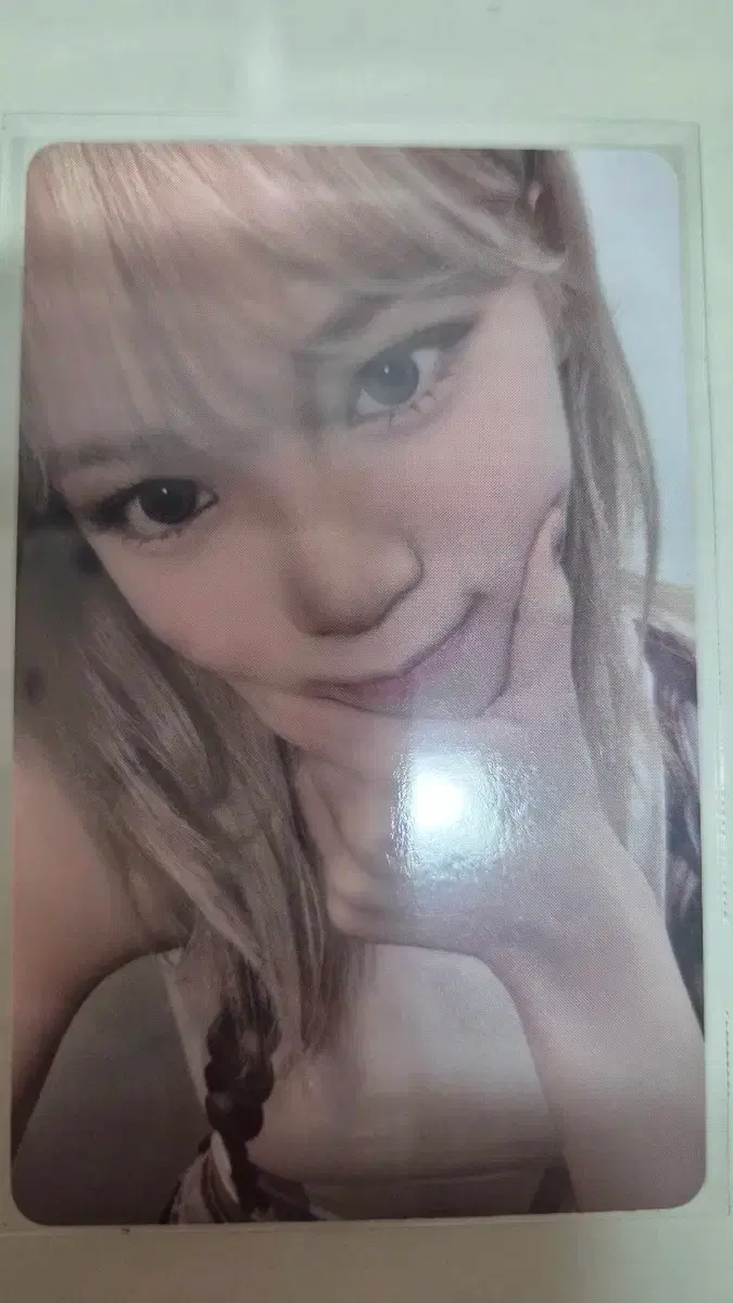 Le Sserafim Kim Chaewon e.ji Weverse pre-order benefit close-up agungppang poca