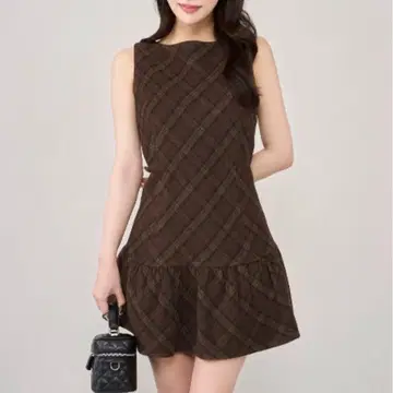 [ 새상품급 ] Darich 타탄 체크 슬리브리스 미니 원피스