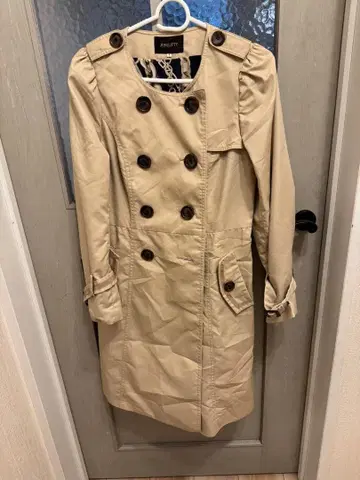 JUSGLITTY 베이지 트렌치코트 사이즈 1