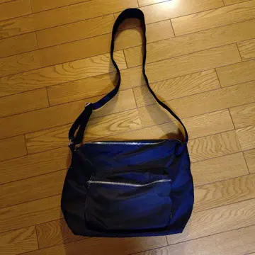 5회 사용 메종 드 플뢰르 블랙 숄더백 빅 사이즈 남녀 공용