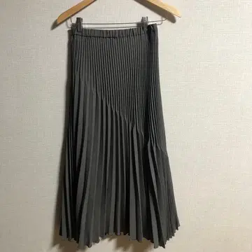 그레이 플리츠 스커트 M 사이즈