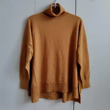 새상품 어반 리서치 도어스 워셔블 울 터틀 와이드 풀오버