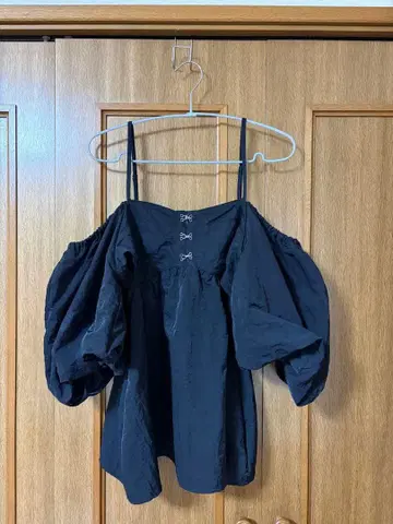 Ray BEAMS 블랙 블라우스 사이즈 1