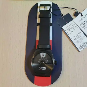 TOMMY JEANS 쿼츠 손목시계 블랙