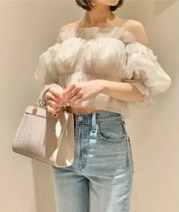 SNIDEL 자카드 볼륨 개더 오프숄더 블라우스