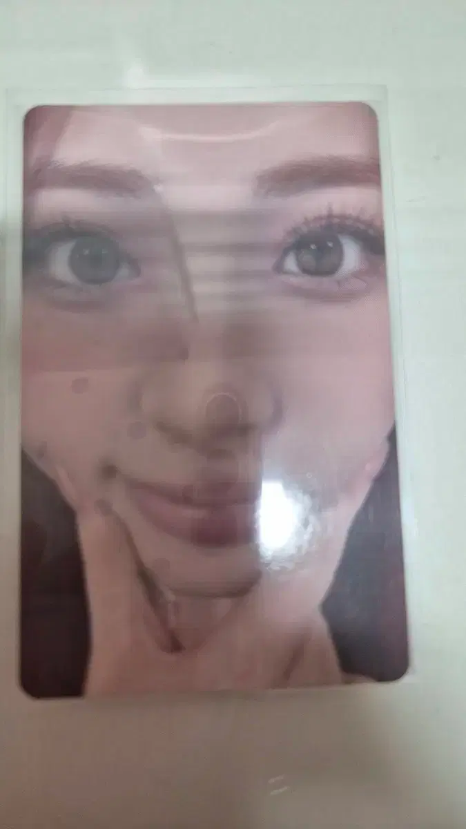 Le Sserafim Heo Yoonjin e.ji Weverse pre-order benefit close-up Agungppang Poca