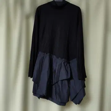 제니 가르송 블랙 프릴 긴팔 미니 원피스 F