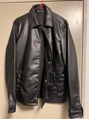 ZARA 블랙 자켓 S 사이즈