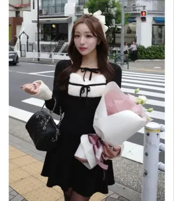 Darich 리본 퍼 플레어 니트 미니 원피스 FL