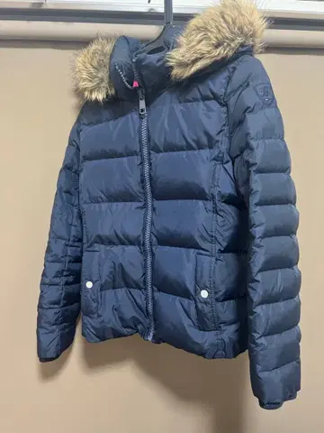 타미힐피거 S 사이즈 네이비 다운 자켓 퍼 포함