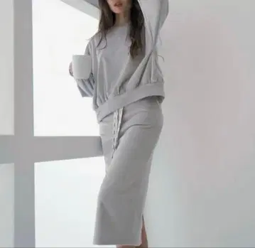 새상품 아마테라스 그레이 셋업 트레이닝복 스커트 SM 세트 기모